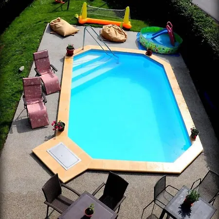 U Tri Medvedu By Interhome